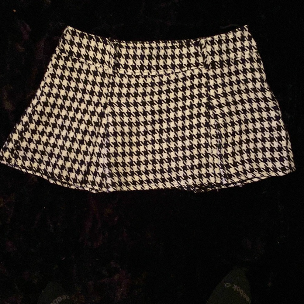 Wet Seal Houndstooth Skirt